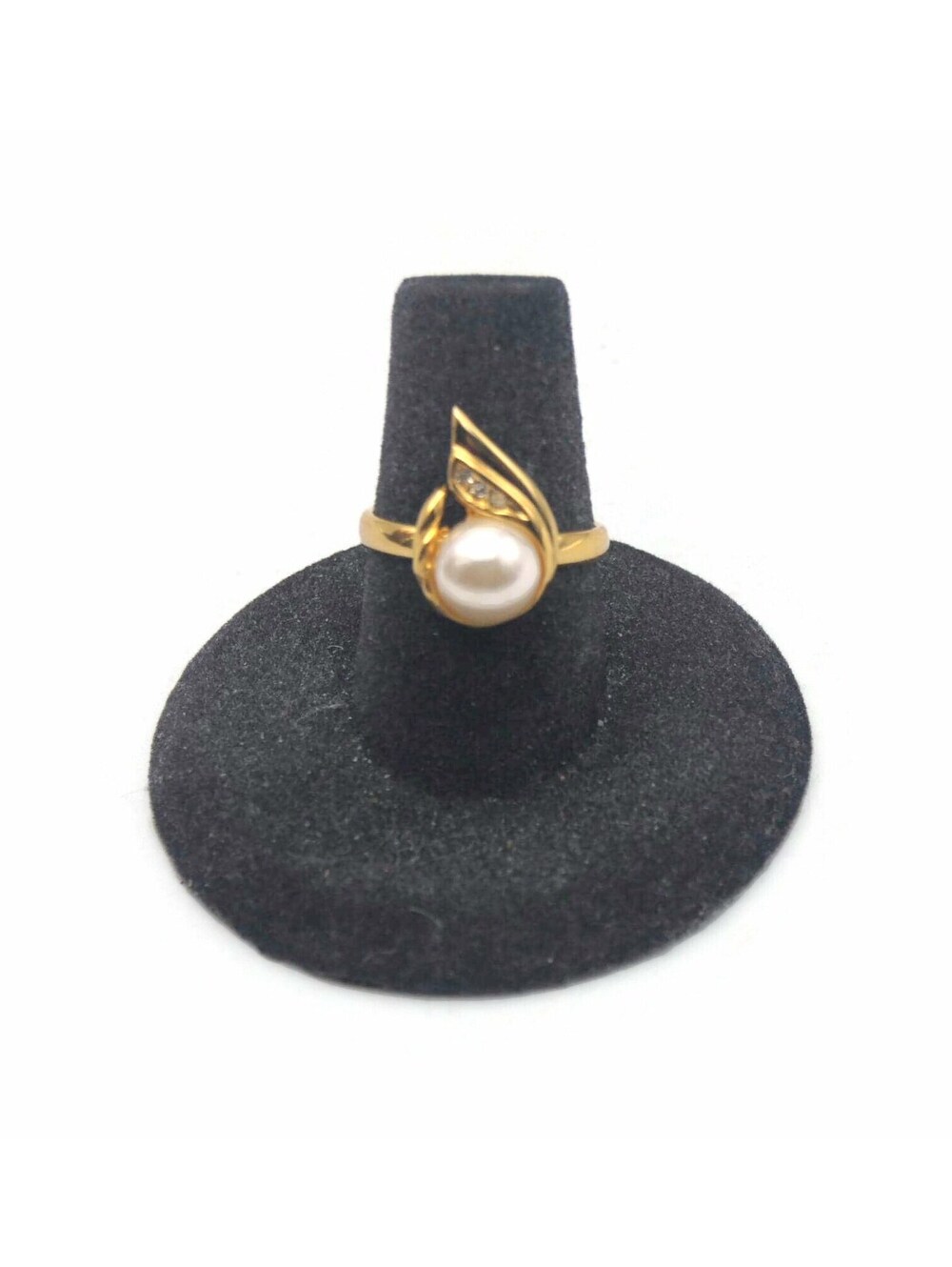 Vintage Gold Tone, Clear Rhinestones and Faux Pearl Size 7, Adjustable Ring.
